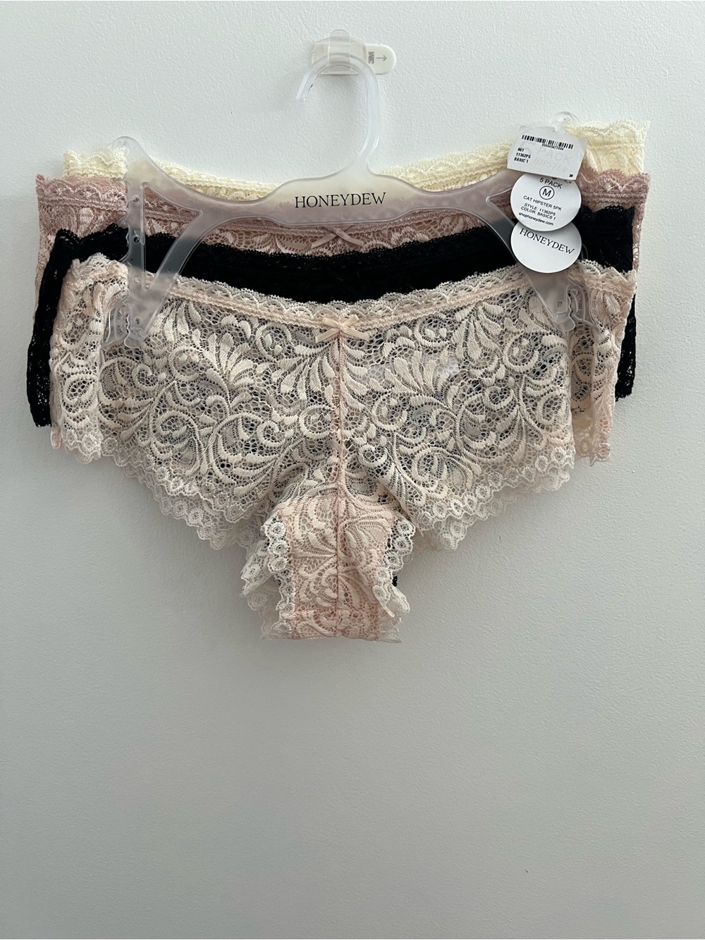 Honeydew Intimates Panties Womens Medium set of 4 colors Hipster $70